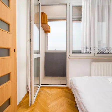 Solidarnosci View By Bookinghost